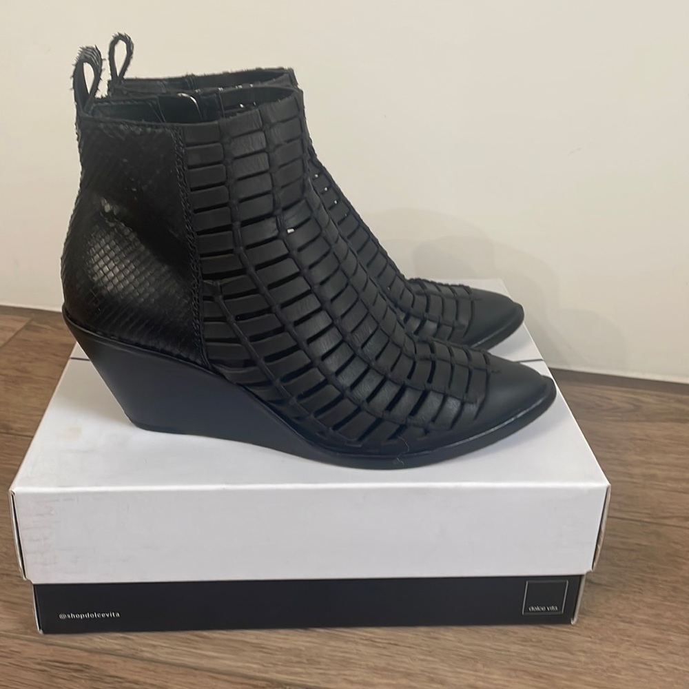 Dolce Vita RYDEN wedge heel black booties